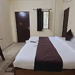 Hotel Embassy