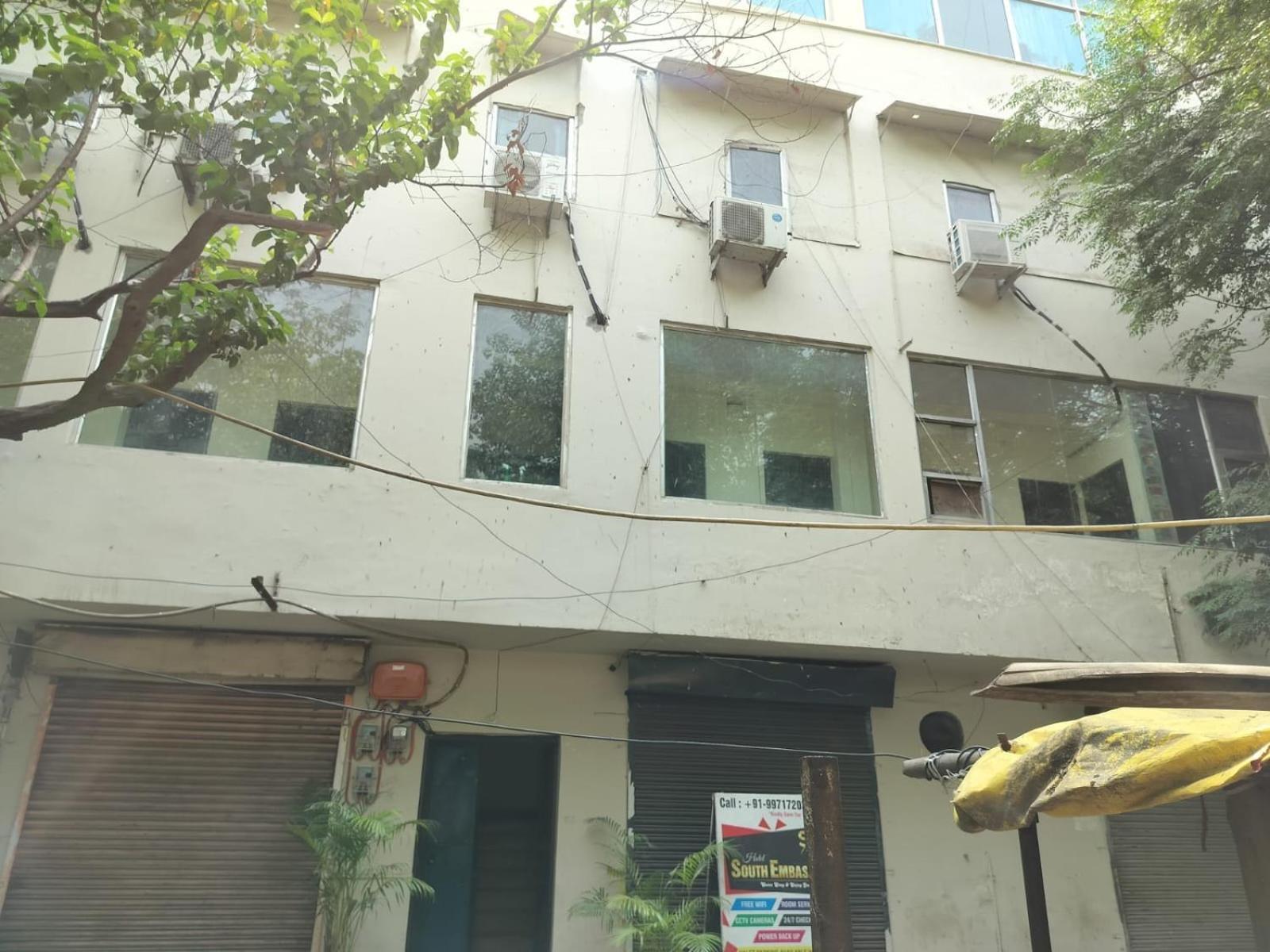 Embassy - Near Chanakyapuri Embassy Area Hotel 4*