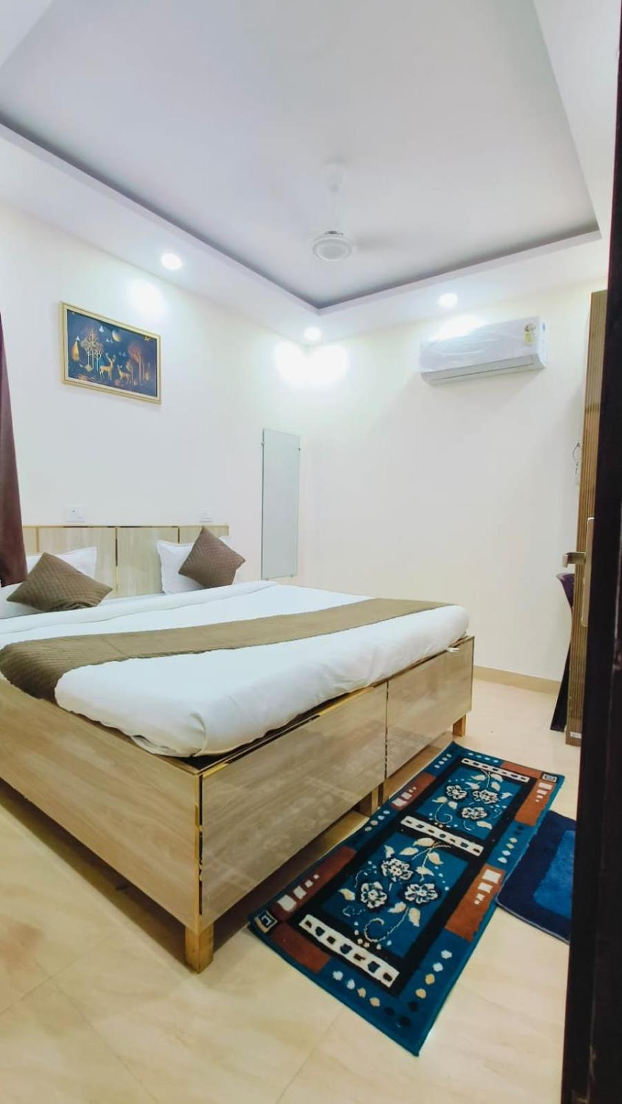 Embassy - Near Chanakyapuri Embassy Area Hotel New Delhi