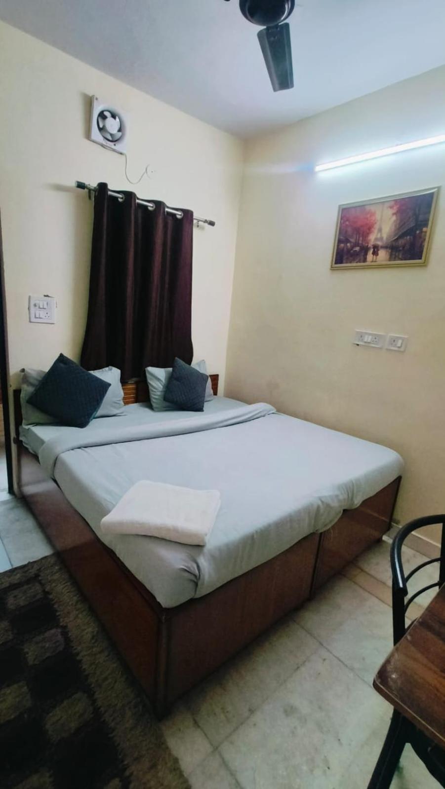 Embassy - Near Chanakyapuri Embassy Area Hotel 4*
