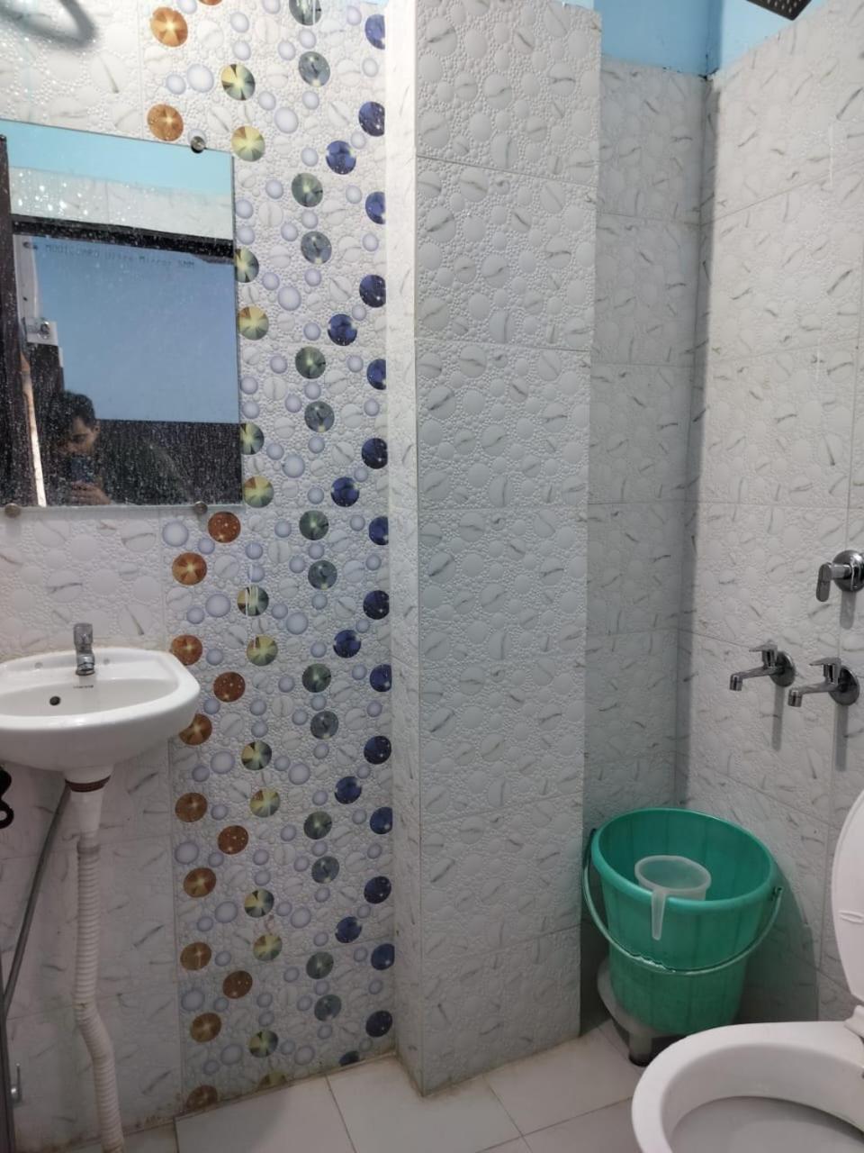 Hotel Embassy - Near Chanakyapuri Embassy Area